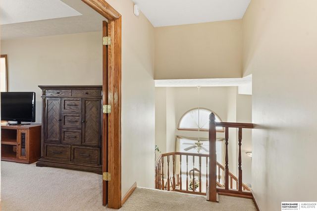 455 S 159th Avenue, Omaha, NE 68118