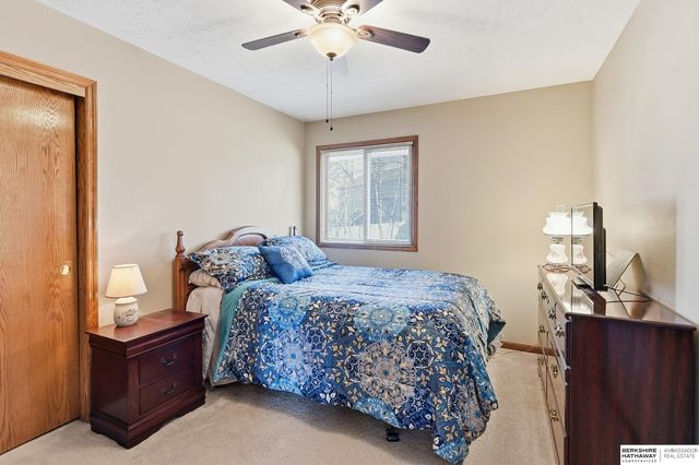 455 S 159th Avenue, Omaha, NE 68118