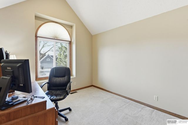 455 S 159th Avenue, Omaha, NE 68118