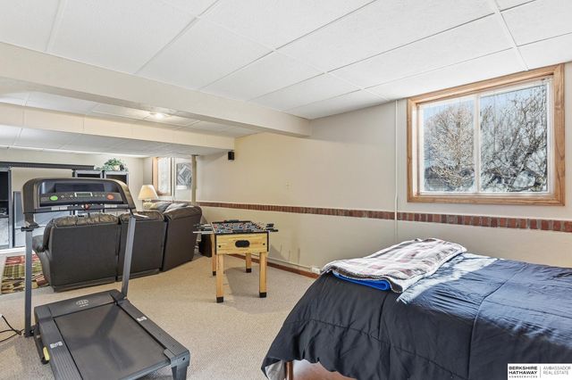 455 S 159th Avenue, Omaha, NE 68118