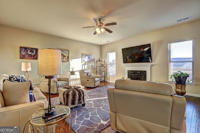 609 Caledon Way, Hampton, GA 30228