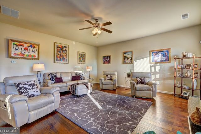 609 Caledon Way, Hampton, GA 30228