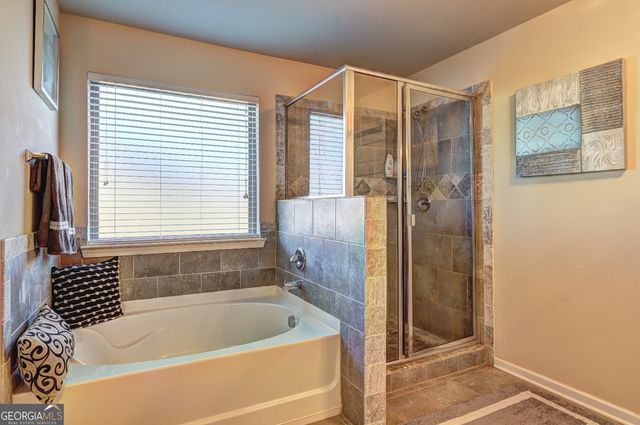 609 Caledon Way, Hampton, GA 30228