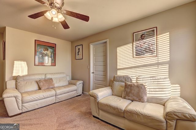 609 Caledon Way, Hampton, GA 30228