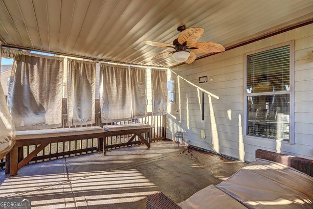 609 Caledon Way, Hampton, GA 30228