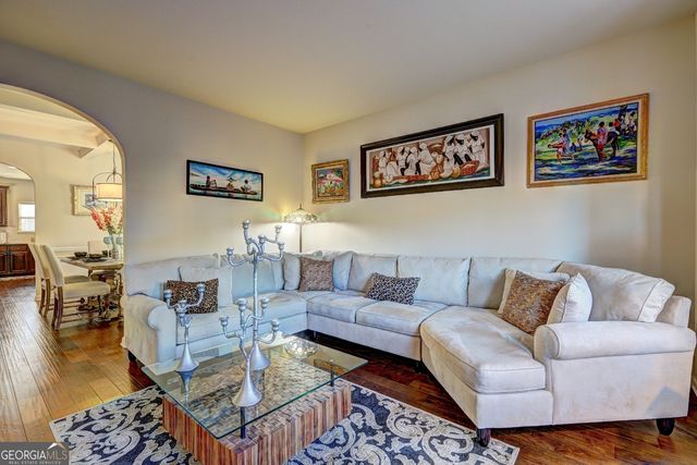 609 Caledon Way, Hampton, GA 30228