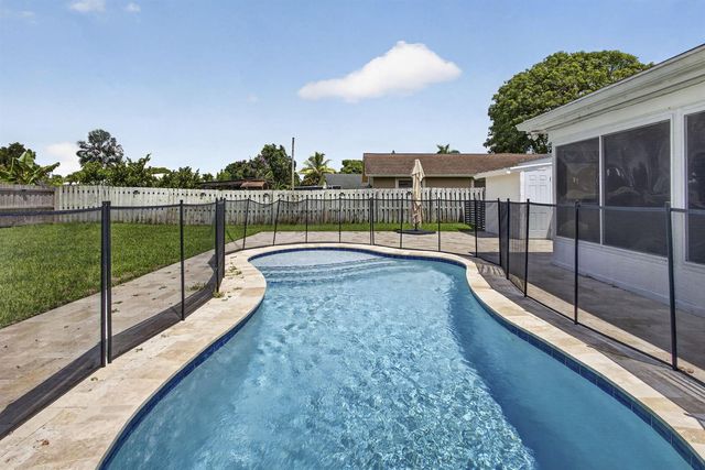 11760 Inverness Circle, Wellington, FL 33414