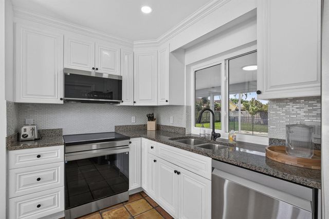 11760 Inverness Circle, Wellington, FL 33414