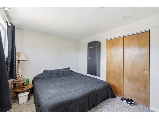 34161 EL MANOR Ave, Eugene, OR 97405