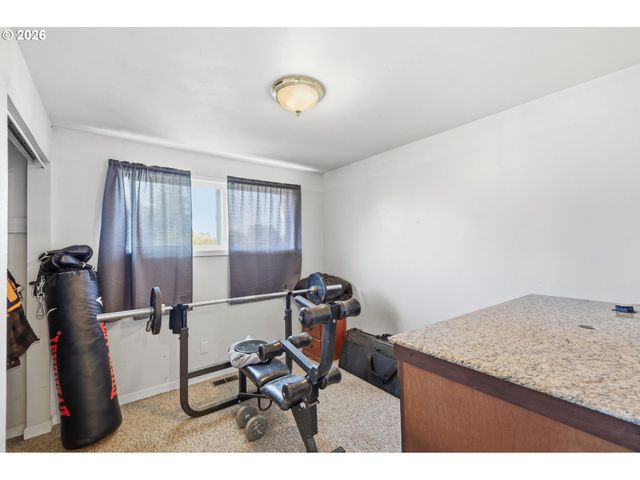 34161 EL MANOR Ave, Eugene, OR 97405