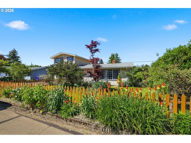 34161 EL MANOR Ave, Eugene, OR 97405