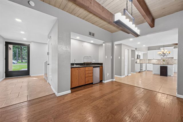 23610 Creekview Drive, Spring, TX 77389