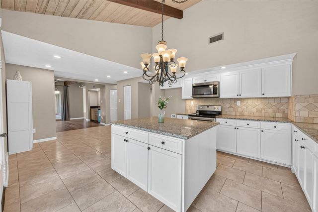 23610 Creekview Drive, Spring, TX 77389