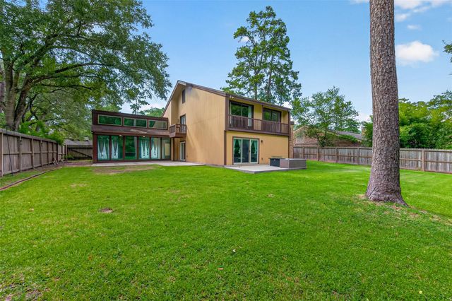 23610 Creekview Drive, Spring, TX 77389