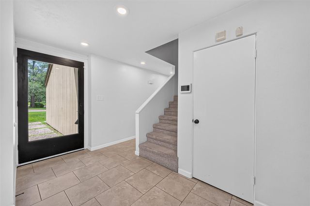23610 Creekview Drive, Spring, TX 77389