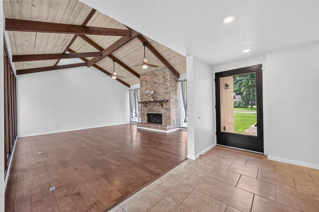 23610 Creekview Drive, Spring, TX 77389