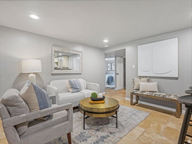 2137 S TEXAS AVE, Salt Lake City, UT 84109