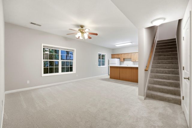 2009 OAKPOINT CT, Columbia, MO 65203