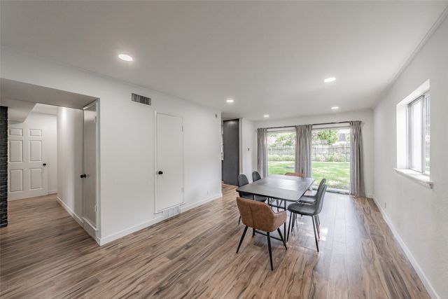 3214 Ridgeview Circle, Irving, TX 75062