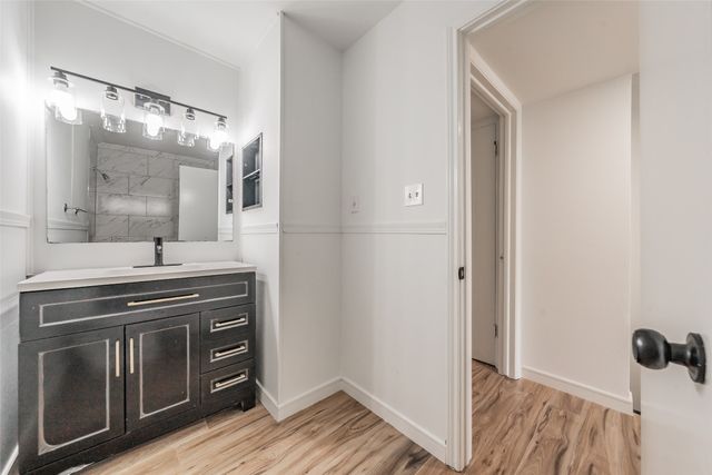 3214 Ridgeview Circle, Irving, TX 75062