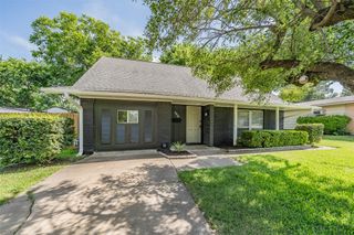 3214 Ridgeview Circle, Irving, TX 75062