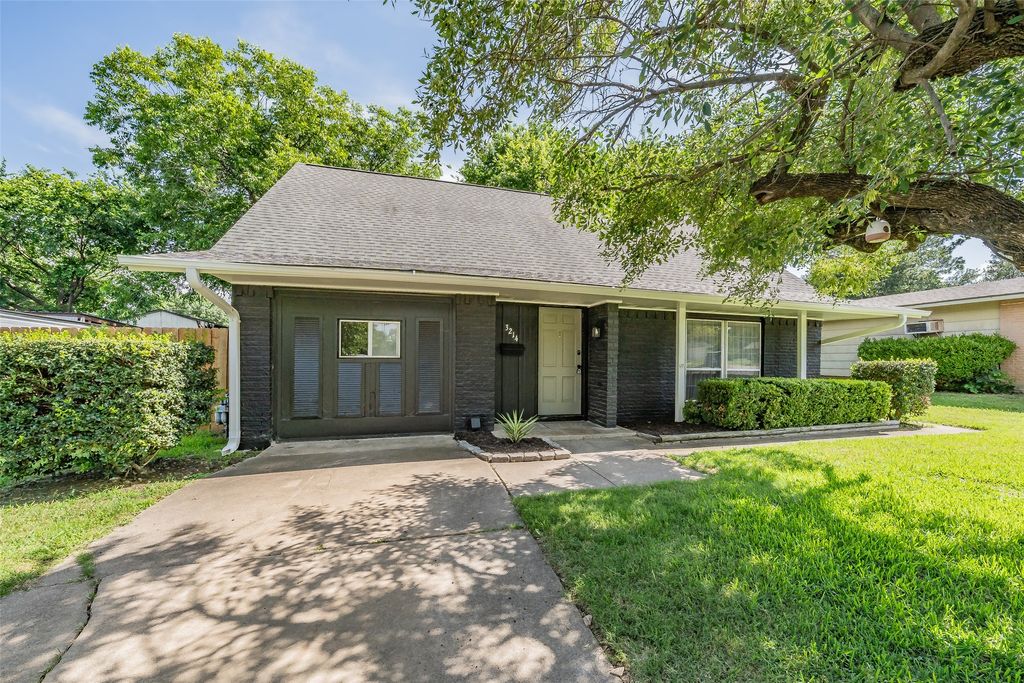 3214 Ridgeview Circle, Irving, TX 75062