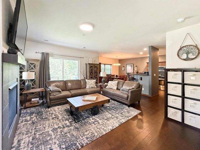 4608 Burma Road, Mcfarland, WI 53558