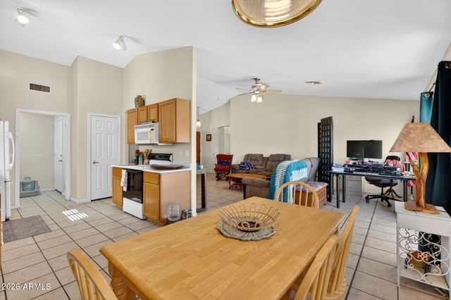 2335 E SHERRI Drive, Gilbert, AZ 85296