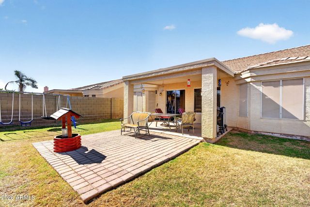 2335 E SHERRI Drive, Gilbert, AZ 85296