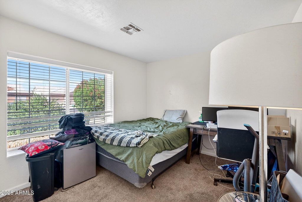 Image 17 of property listing at 2335 E SHERRI Drive, Gilbert, AZ 85296