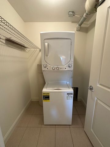 318 Rindge Avenue 216, Cambridge, MA 02140