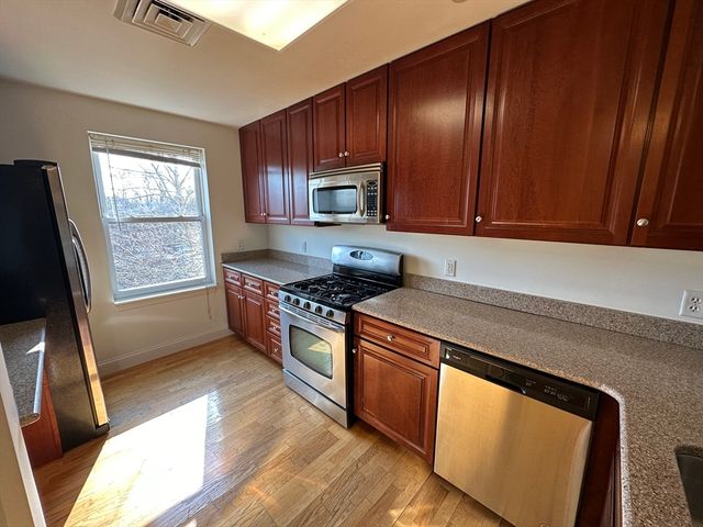 318 Rindge Avenue 216, Cambridge, MA 02140