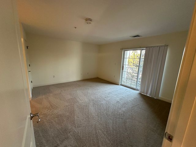 318 Rindge Avenue 216, Cambridge, MA 02140