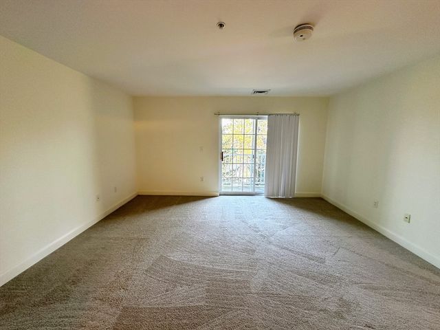 318 Rindge Avenue 216, Cambridge, MA 02140