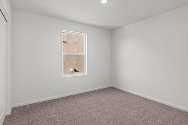 820 Summerhouse Dr, Patterson, CA 95363