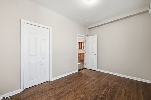 693 N 8Th St, Newark City, NJ 07107