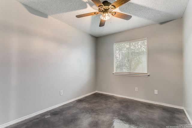 760 Garden Meadow, Universal City, TX 78148