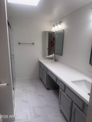 4758 W SANNA Street, Glendale, AZ 85302