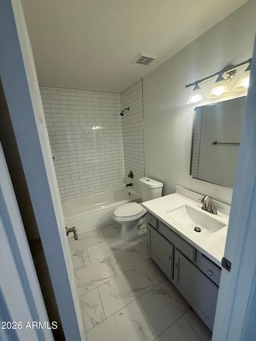 4758 W SANNA Street, Glendale, AZ 85302