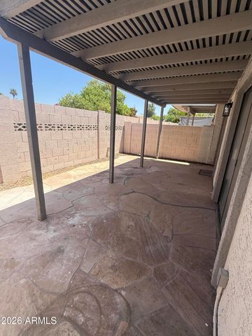 4758 W SANNA Street, Glendale, AZ 85302