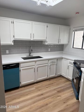 4758 W SANNA Street, Glendale, AZ 85302