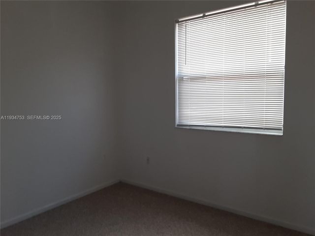 3760 NE 9th Ct, Homestead, FL 33033