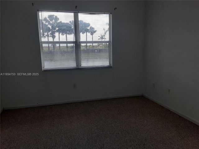 3760 NE 9th Ct, Homestead, FL 33033