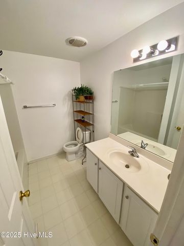 2227 Locksley Woods Drive G, Greenville, NC 27858