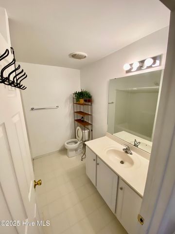 2227 Locksley Woods Drive G, Greenville, NC 27858