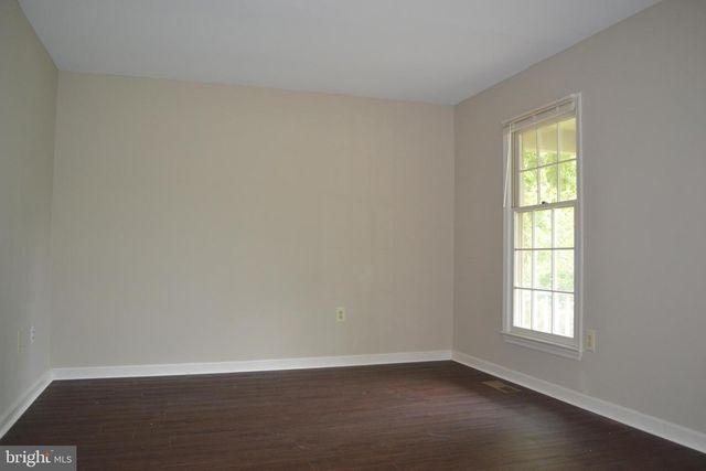 9614 SHANNON LN, Manassas, VA 20110
