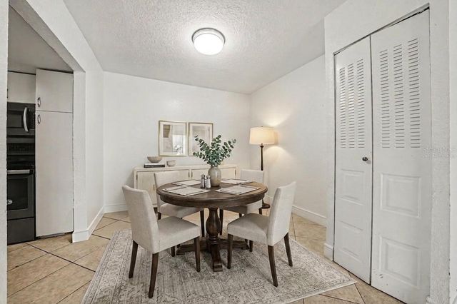 902 LAKE DESTINY ROAD A, Altamonte Springs, FL 32714