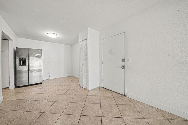 902 LAKE DESTINY ROAD A, Altamonte Springs, FL 32714