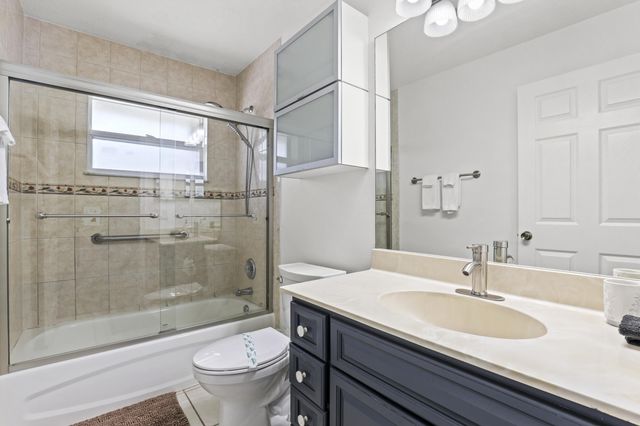 13885 Sheffield Street, Wellington, FL 33414