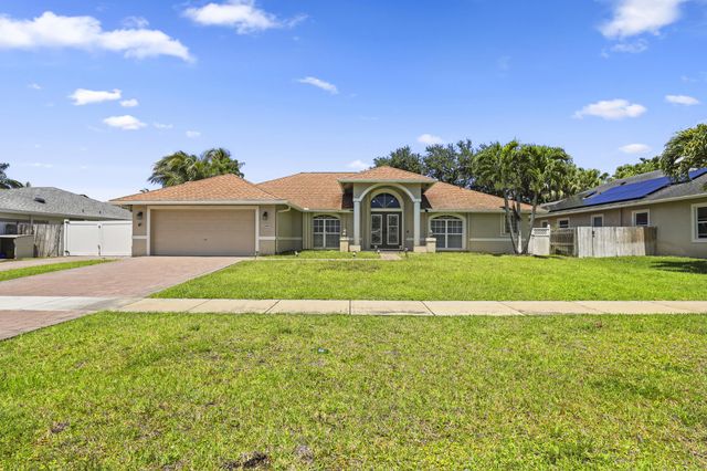 13885 Sheffield Street, Wellington, FL 33414